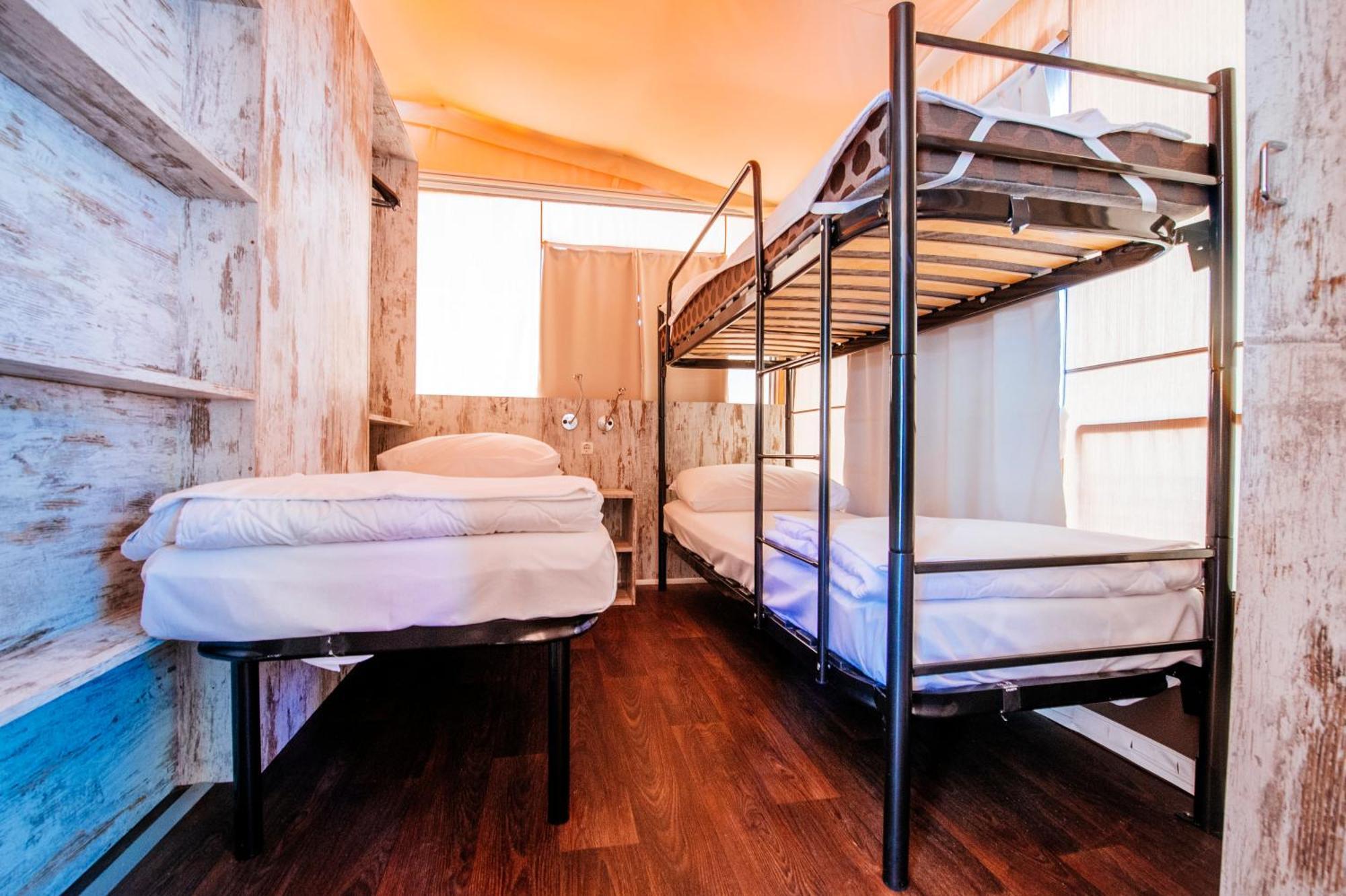 Zaton Holiday Resort Glamping Tents Nin Chambre photo