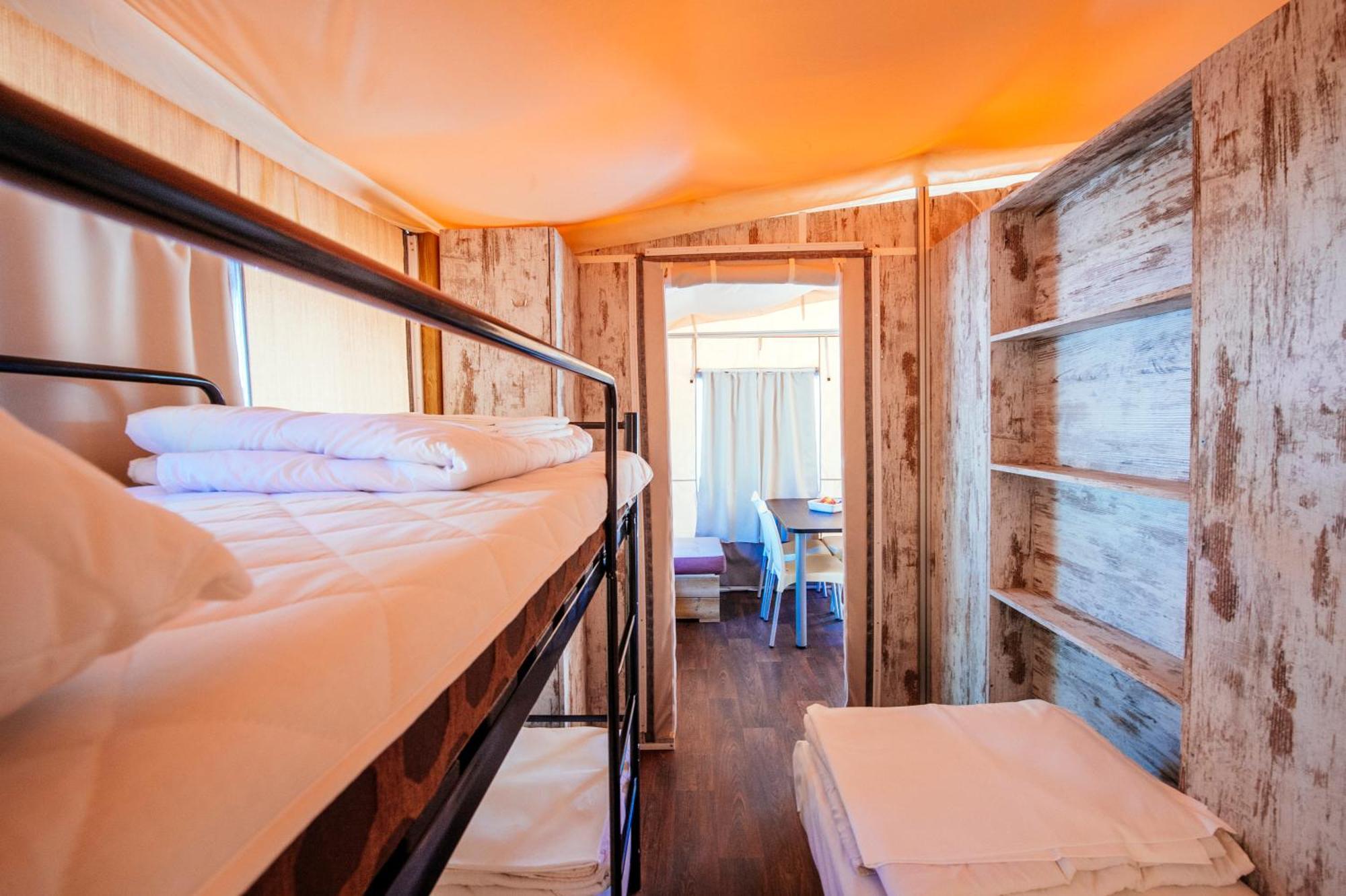 Zaton Holiday Resort Glamping Tents Nin Chambre photo